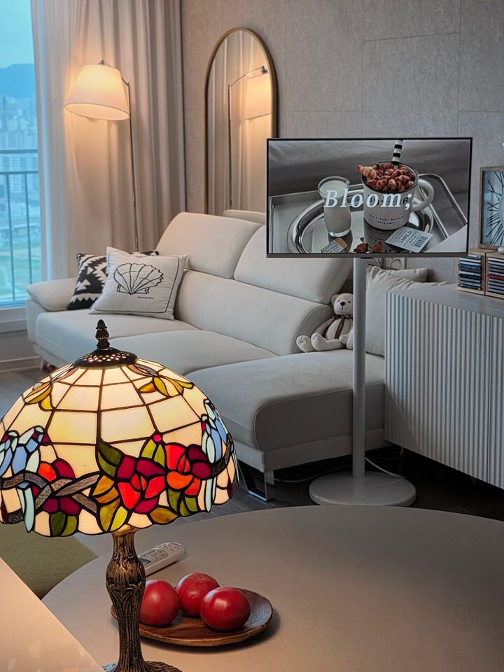 short form carousel card thumbnail