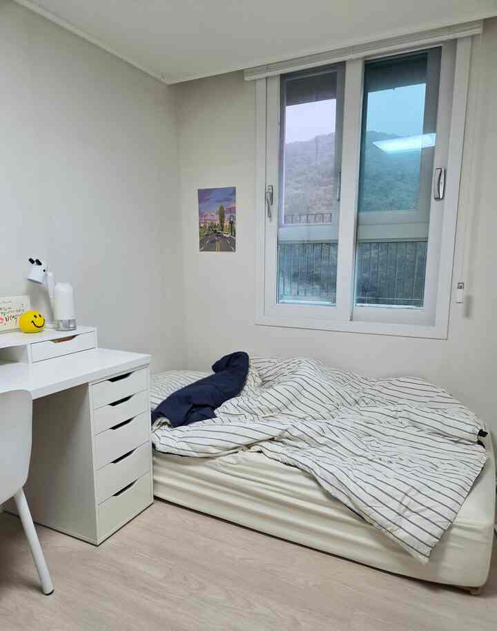 #콘수프기록집 #오늘의우리집 

大きなお子様が寒いので寝具を変えました。
服を着ていないと寒くなりません...
それでもきれいな寝具に変えます。  #가을침구 #가을맞이 #가을맞이침구 #양면침구 #양면이불 #아이가사는집 


