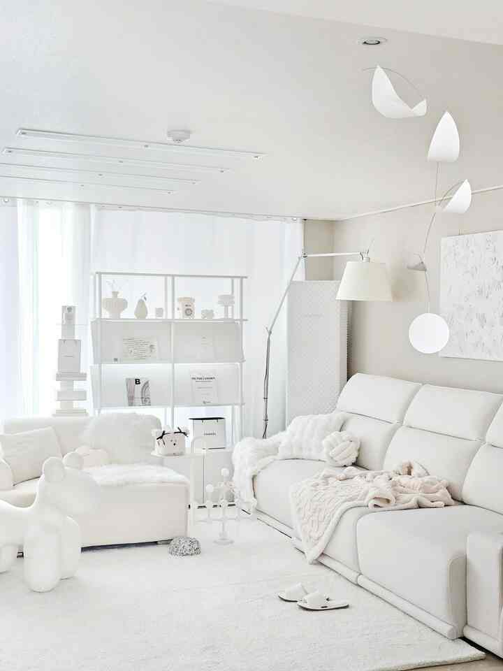 ＃今日の私たちの家＃コンスープ記録集
。
愛情のある私の兄弟、
これまでこんにちは？
長くて長い休日の休暇の前後に
私はあちこちに体が壊れています。
（内科、外科、内視鏡、超音波...）
健康に集中する時間を過ごしました。
心はいつも25にとどまるが、
体はそうではないかと思います。野蛮に。
幸い大きな異常はありませんが、当分の間
県生に集中して無理しないで、
もう一度自分自身に誓いましょう。
。
私がいない間、空の家（？）に立ち寄ってください。
きれいなコメント、心配、よろしくお願いいたします。
あの心は本当にありがとうございます🥲
今日はしばらくレビューを宿題に立ち寄りました。
朝夕にたくさん寒くなりました。
私たちの兄弟の健康に気をつけてください🤍
。
。
＃甘いダリン＃ホワイトインテリア＃リビングインテリア＃アパートのリビングルーム＃リビングルームの飾り