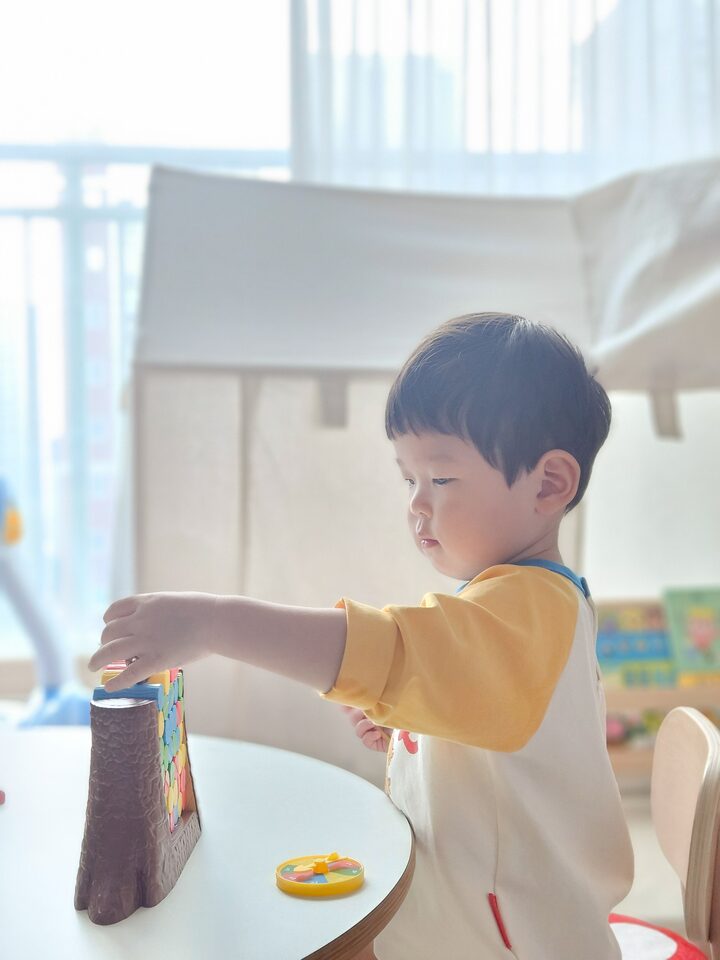 short form carousel card thumbnail