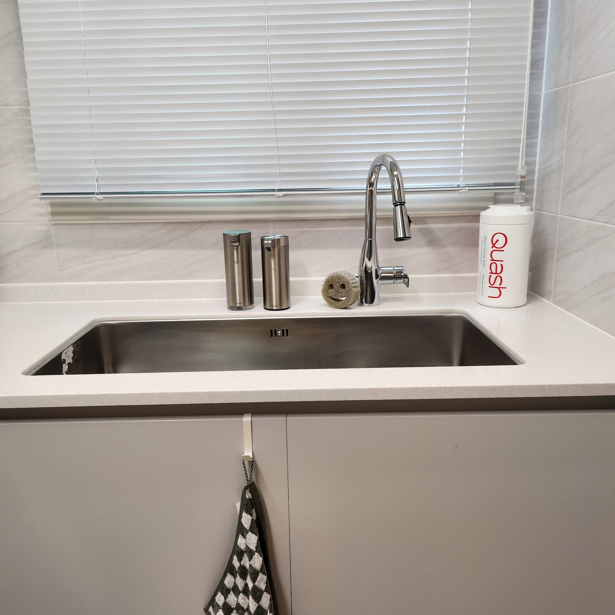 Warm Neutral Bamboo Hand Towel user photo