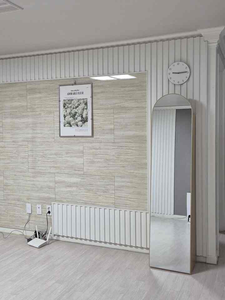  #20평대아파트 #20평대거실 #20평아파트인테리어 #20평대 #구축아파트 #구축인테리어  #이너조깅포스터 #크림톤인테리어 #화이트스타일링 #맞팔 #소통 #화이트인테리어 #크림색 #베이지인테리어 #베이지톤   #내추럴무드 #우드가구 #우드톤인테리어 #메리크리스마스 #연말분위기 #겨울인테리어 #겨울준비템