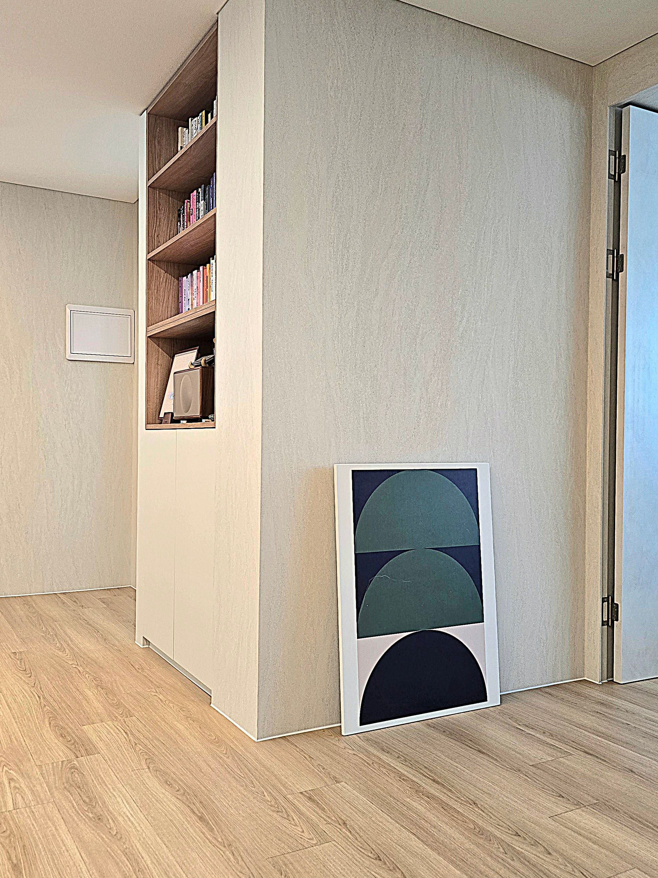 Mid-Century Green Circle Folding Frame Table user photo