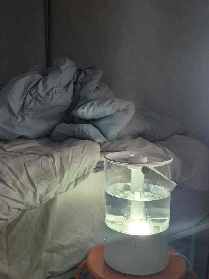 #コンスープ
#サリムサル

乾燥した季節には加湿器を入れて寝なければなりません😴 

＃加湿器＃加湿器ムードランプ＃加湿器の季節＃加湿器スタンド＃加湿器照明＃加湿器洗浄＃自動洗浄加湿器＃超音波加湿器＃蜂蜜チップシェア＃ノウハウ＃ムードランプインテリア＃ムードランプ推奨＃ムードライト加湿器＃ベッドルームインテリア＃ベッドルームスタイリング＃寝室インテリア＃寝室インテリア＃ベッドルームインテリア＃ベッドインテリア＃ベッドフレーム＃ベッドおすすめ