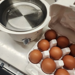 #연말소비정산
#디온리
#계란찜기
#대만족
#아침
아침마다 자유로워진 이유는
삶은계란을  잘먹는 가족들덕분이죠
삶은계란으로 아침식사를 정해놓으니 
시간도 많이 절약되고 에너지 소비도줄어들었답니다
엄마의 자유를위해
#아름다운 #소비 였습니다!!!