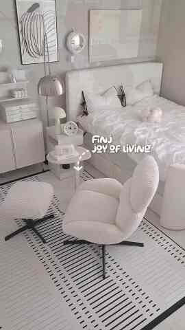 #コンスープフィルム #インテリア 
#ピンズ

楽しい週末を過ごしていますか？

今日は久しぶりに家の構造も少し変えて散布時に新しくなった寝室です。 

冬にもっときれいな別名ゴルデング🤍

ピンズの暖かいコーデュロイが魅力的なトバチェアとスツール 
優しさを加えました。 

360度回転してヨレ調子伸びにくいふわふわのピンズ鳥羽✨️

45万ビューのデスクチェアであるトレド 
来週、今日の家のコラボマーケットでご挨拶することができます。 

楽しい週末おいしいものを手に入れて充電してください

@finj_living

＃ピンズ＃ピンズチェア＃コーデュロイチェア＃ピンズトバ 
＃今日の家＃コラボマーケット＃ピンズトレド＃スノートレド＃デスクチェア＃机 
＃回転椅子＃1インショパ＃1引用家具
#ベッドルームインテリア #ホワイトインテリア
＃ビミックス＃滑り台＃ボボ 
#cozymood #寝室 #ホームスタイリング 
＃寝室を飾る＃寝室のソファ＃ビームテリア＃ファブリックベッド
