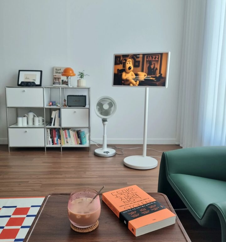 short form carousel card thumbnail