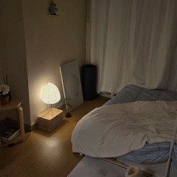 자취방 구하고 제일 먼저 구매한건 다름아닌 매트리스였어요
원룸이여도 침대는 무조건 퀸사이즈👊🏻
일단 침대는 넓고 봐야해요😉
#독립준비템 #콘수프기록집 #오늘의우리집 #내돈내산 #원룸 #오피스텔 #원룸꾸미기 #집꾸미기 #매트리스추천 #원룸침대 #퀸사이즈 #러그 #차르르커튼 #털실내화 #달항아리 #양털담요