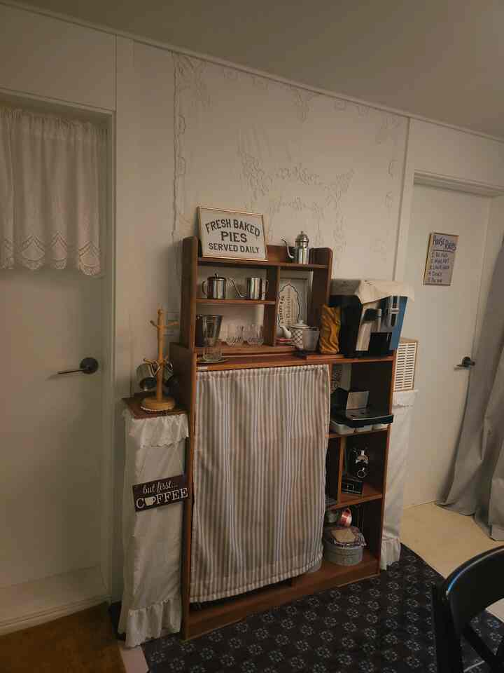 #homecafe #cafe #coffee   #대리석식탁    #키친랙  #우리집인테리어기록  #우드스타일링   #빈티지무드 

_______________________________________________
             ■■■ On.God.Vin.T.G ■■■
_______________________________________________

♥︎いろいろな種類のヴィンテージが飛び交う…♥︎ 
      🏡いろいろなビンテージホーム🏡

▪︎大きな海の家具店クラフト壁掛けヴィンテージ原木棚C
とてもきれいです。 
:)♥︎

____________________________________________
             ■■■ On.God.Vin.T.G ■■■
____________________________________________

いろいろな種類のヴィンテージ
このヴィンテージムードが好きで…♥︎
家にいる時間が幸せだ。

       Happy ON.GOD Vintage time.
        :)♥︎


♥︎==============================♥︎

 《あらゆる種類のビンテージホーム》
   フランスヴィンテージムード〜

   パリカフェ。
   :)♥︎

いろいろな種類のヴィンテージが飛び交う…♥︎
ヴィンテージムードが興奮した…♥︎
《On.God.Vin.T.G》