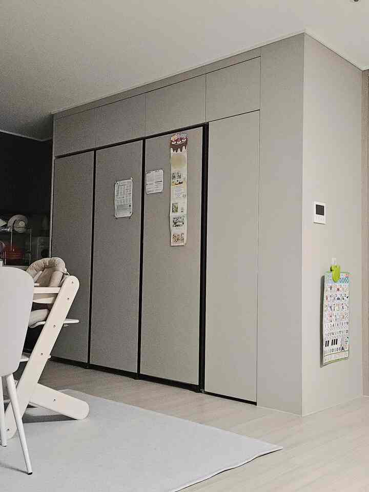  #선팔맞팔 #거실인테리어 #맞팔 #거실꾸미기 #거실인테리어 #아기하이체어 #아기의자 #식기건조대 #스텐식기건조대 