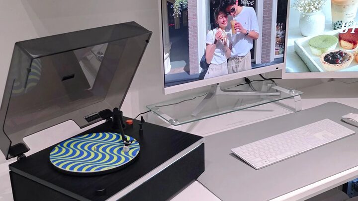 short form carousel card thumbnail