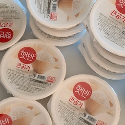 #집요하게고른템
ㅡ 햇반 300g 큰공기
햇반 210g 저만 부족한가요~ㅎㅎ
하나는 부족, 두개는 부담되는데
300g 용량의 햇반 큰공기 완전 딱이에요.
210g보다 밥맛도 좋네요
ㅡ 건조기 드라이시트
향기 좋고 가성비 좋은 건조기 드라이스트 피죤
ㅡ 서랍형 세라믹식탁, 타원형접시 
무얼 담아도 예쁘고 쓰기 좋은 접시와
쓰기편하고 수납력 좋은 서랍형 세라믹식탁까지..
집요하게 고른만큼 잘~~ 쓰고 있는 
살림템이라죠 :)
#잘산템 #잘산템추천 #살림템 #살림살이 #주방인테리어 #햇반 #접시 #예쁜접시 #디저트접시 #과일접시 #식탁 #서랍형식탁 #드라이시트 #건조기시트 #건조기시트추천 #피죤 #건조기세제 #건조거섬유유연제 #섬유유연제 #섬유유연제추천 #현명한소비  #향기좋은섬유유연제 #향기좋은세제 