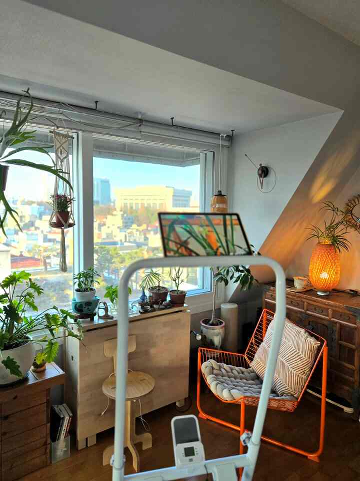 ＃コンスープレコードハウス＃サリムサル 

（強制的に）静かな月曜日。 

2週間以上、
首は遠いですが、鼻はくすぐり
突然鼻水が座り落ちる（すみません🙈）
それから首もてんかんてんかんの夜に咳
耳鼻咽喉科、内科、リンガー、体に吸収
鼻炎、アレルギー、季節性かもしれないブラブラ 

鼻炎の家族歴があります。
私は悪 - 被害があると思いました。
アレルギー検査をしてみるべきかと思います。
残酷なチレがなかった昨日ありがとうございました
（これは＃中年の人生の封印） 

ああ、無。運動しよう！いつも！
と聞いた＃ブリフィット＃天国の階段
一週間使用中、＃ホームト大満足です。
健康と活力を高める生き残り安着！
＃オーバーザバイクにんじんを送った。 

_
＃健康です。
。
。
。
＃マキシマリストのミニマルライフ＃今日の家＃スペース記録 
#homesweethome #複層 #二階建て #複層インテリア 
＃プランテリア＃植物インテリア＃植民地時代＃屋内庭園
＃家の装飾＃ホームスタイリング＃ホームデコ＃小物スタイリング＃ビンテージ小物