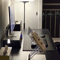 쓰면 쓸수록 만족스러운 노르잇 독서대 ✍🏻
#콘수프기록집 #현명한소비
#신혼집서재 #신혼집컴퓨터방
#서재인테리어 #서재스타일링
#데스크테리어 #데스크테리어족
#데스크테리어템 #데스크꾸미기
#노르잇 #노르잇독서대
#투명독서대 #높이조절독서대
#태블릿받침대 #북스탠드