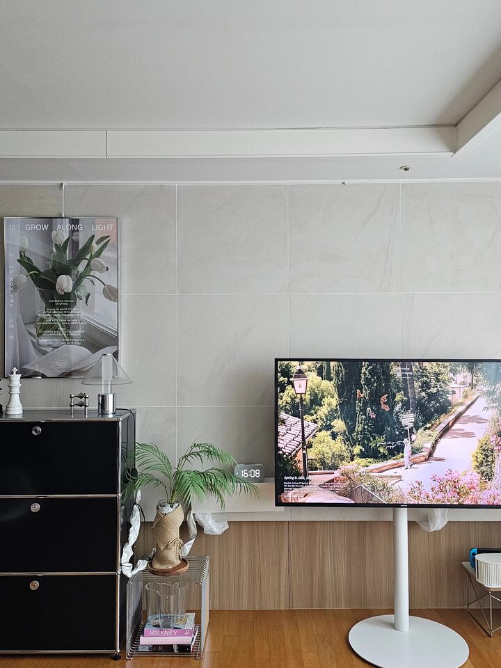 short form carousel card thumbnail