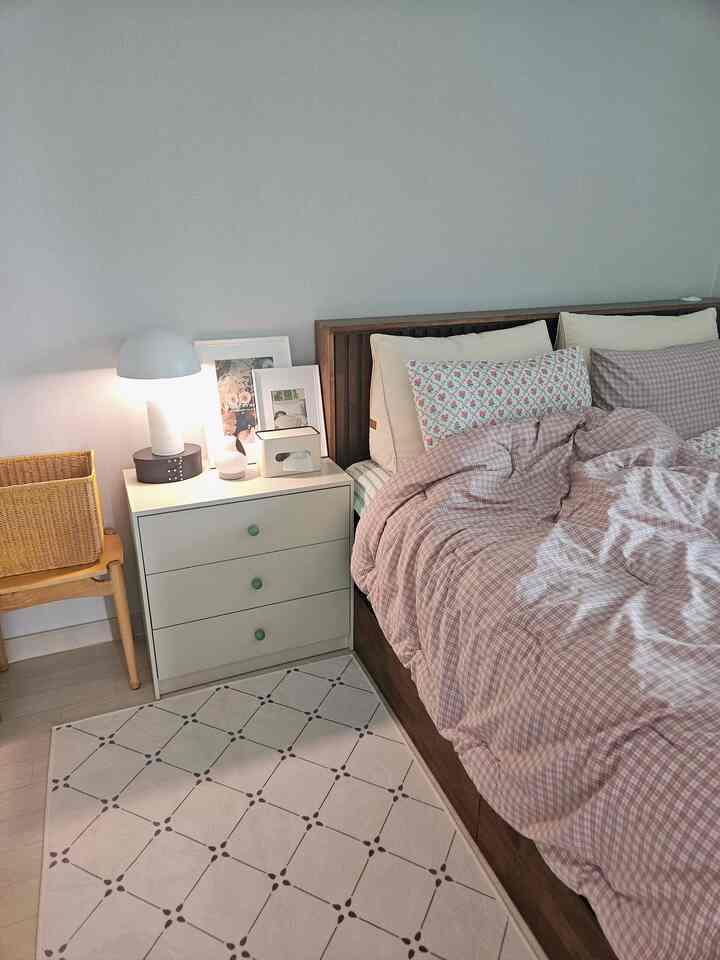   #이케아  #라지킹침대 #침실꾸미기  #등쿠션 #라탄바구니 