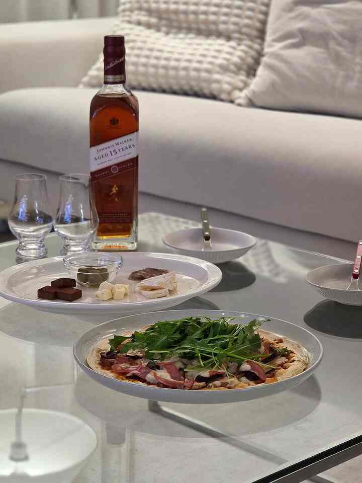 ＃コンスープ記録＃コンスープ記録集
・
前解場もピザにするほどピザを本当に、、本当に、、、愛していますよ🍕
自家製のピザもおいしいですね🤤
また、ティアにトマトベースのパスタソースを塗り、冷毛材料を上げてチーズ上げて、電子レンジ、オーブン、Fを何でも回すときれい✨️
めちゃくちゃシンプルで本当によくハンモック用🧑‍🍳
・
＃今日の家＃かわいいテム最高屋＃家の装飾＃リビングインテリア＃リビングスタイリング＃モダンインテリア＃インテリア＃ホームスタイリング＃20フラットインテリア＃30フラットインテリア＃リビングテーブル＃ショパテーブル＃照明＃スタンド照明
#ホームストーリー 