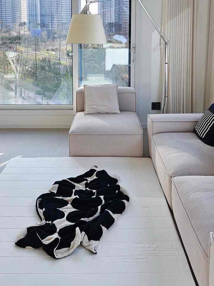 ＃コンスープ記録集＃私たちの家の太陽

昨日の天気が突然暑くなり、お部屋のベッドと寝具が急に苦しくなりました。

夜に暑くてそっとソルオソ、リビングにあるマットレスから朝までずっと寝たというssul😴

今日も天気が朝は寒かったので午後になると暑いですね、突然冬から初夏に渡った気持ち😂
今日は海のユンスルもキラキラしています。
。
。
。
。
＃リビングインテリア＃子供の家＃夏のコントラスト＃暑さ＃夏の準備＃夏＃リビングマットレス