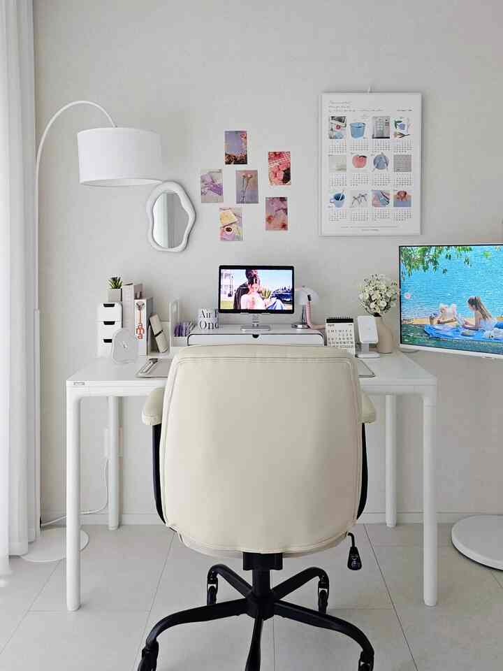 デスクで過ごす時間が増えるにつれて
環境にも気を使うようになりました。
特に私は寝室の片側に机を置いて使う方です。
もっとすっきりして、長く座っても楽な席を作りたかったです🤍

だからネオチェア - VENTIに変更しました！
初めて座ったときに最も大きく感じられたのは
ワイド座板からくるゆとりのある座席感でした。
ふわふわと感じずに楽に座ることができ、
姿勢を少しずつ変えながら座るのにも負担がありませんでした。
普段作業してみると姿勢が簡単に乱れるのに
この椅子は基本的に姿勢をよく握る感じだ。
長時間座っていても、確かにあまり疲れませんでした。

家で長く座って働いている人
椅子一つきちんと変えたかった方へ
気軽におすすめしたい😆✨️


＃コンスープ記録集＃ブルートゥースボード＃マウス＃読書台＃モニタースタンド