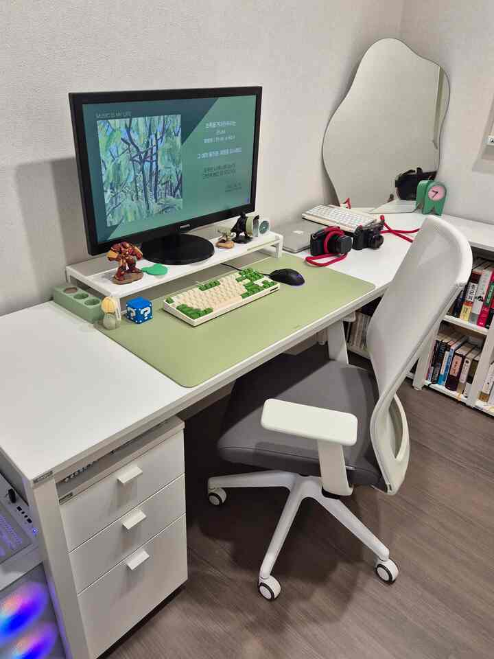 PABLE Air-Lite オフィスチェア［3色］を使ったコーディネート 3