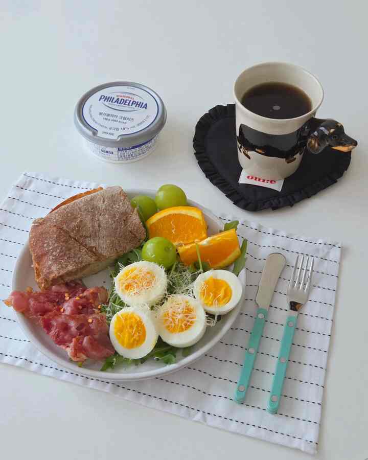 Bistro カトラリー デザート 3点セット［13色］を使ったコーディネート 2