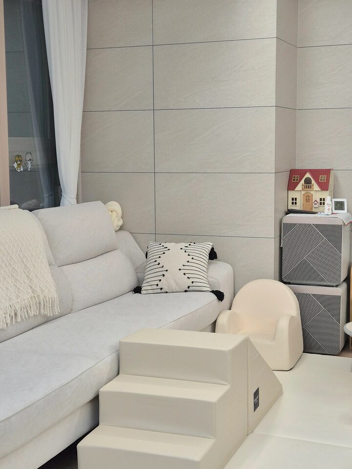 short form carousel card thumbnail