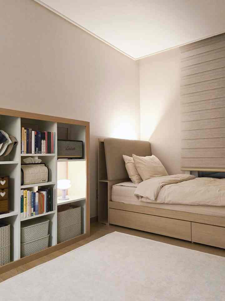 時間が経ってもまだ良い家具
跡から使用していた家具
新婚ハウスでも自然に調和していますよ🤍

＃コンスープ記録集＃インテリアノウハウ1️⃣
#ゲストルーム #ゲストルームインテリア
#ゲストルーム #ゲストルームインテリア
#マルチルーム #マルチルームインテリア
#ウッドインテリア #ウッド家具
#新婚ハウスドレスルーム
#新婚家具 #昏睡家具 #跡家具
＃お会いしましょう。