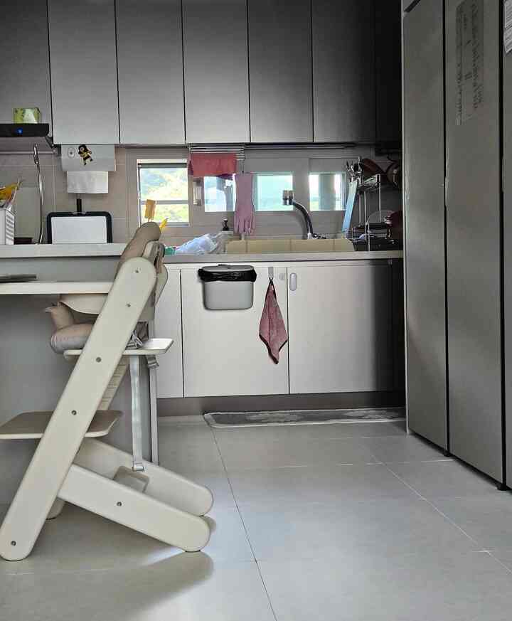終わった後、夕食の準備ができて 
私を見てキッチンカット..  
キッチンウィンドウを見ると、私は遅くてよさそうです...😅

＃コンスープ記録集 
