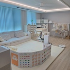 #수소네집🏠
⠀
완전히 #아기가사는집 이 되었어요.
⠀
홈카페존은 맘마존으로,
테이블 대신 기저귀갈이대,
감성 러그 대신 놀이 매트와 병풍,
그리고 잔뜩 주저 않은 소파까지.
⠀
모든게 아기를 중심으로
흘러가고 있는 저희 집은
예전보다 깔끔하지 못하고
평화롭지도 않지만...!

행복은 2배나 커졌습니다🥹👏


#아기가있는집 #거실인테리어 #거실 #맘마존 #맘마존꾸미기 #맘마존인테리어 #아기매트 #놀이매트 #거실꾸미기 #소통 #좋아요 
⠀

