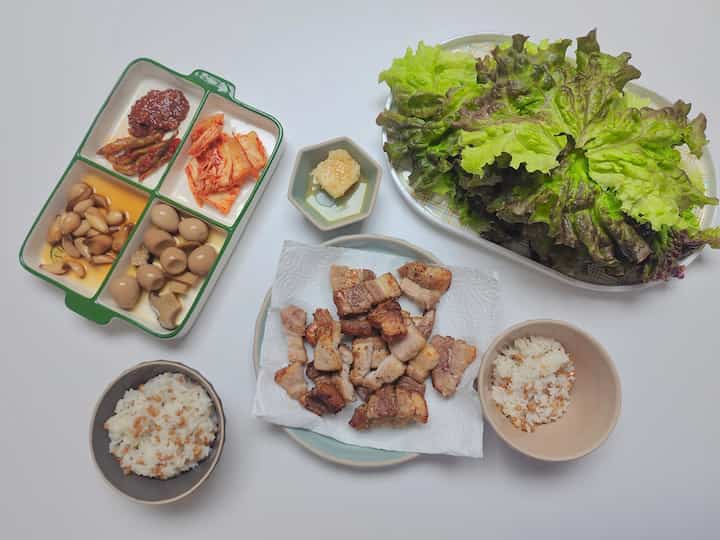 #예쁜템최고야 #콘수프기록집 
#皿 #그릇 #온더테이블 #집밥
飽きのこない器と食器類🩷