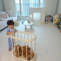#인테리어노하우 2 #콘수프기록집
우리집 인테리어노하우 톤 맞추기 ㅎㅎ
이사오고 초반에는 무조건 화이트 물품만 찾아다녔어요!
그치만 너무 화이트한 가구나 물품들은 차가운 느낌이 나기도 하더라구요. 
대체적으로 밝은 색상의 가구와 물품들을 배치하고 베이지톤의 물품들로 거실을 채우니 거실이 훨씬 통일감 있어보이고 따뜻한 느낌이 들면서 조화가 예쁘더라구요❤️
#거실 #거실인테리어 #인테리어 #베이지톤 #노하우 #맞팔 #맞팔해요 #소통 #소통해요 #맞팔소통 #환영 #환영해요