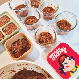 #콘수프기록집 #오늘의우리집 처음 만들어본 라구소스🍅
만들어 놓은 야채 큐브만 있으면 금방 손쉽게 할 수 있어서 자주 만들 거 같다!
#집꾸미기 #셀프인테리어 #셀프리모델링 #셀프스타일링 #신혼부부일상 #신혼부부인테리어 #신혼부부안방 #홈스타일링 #남서향 #남서향집 #거실인테리어 #양창형거실 #맘마존 #주방꾸미기 #육아템 #출산용품 #육아용품 #이유식준비물 #이유식용기 #이유식식기 #실리콘용기 #이유식용품 #이유식준비 #육아일상 #실리콘큐브 #이유식준비 #이유식그릇 #주방저울  