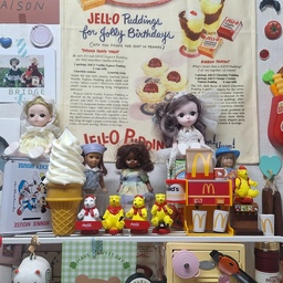 #오늘의가든 #예쁜템최고야 #콘수프기록집 #오늘의집소품 #오늘장면한컷 #소품맛집 #모형아이스크림 #맥도날드 #맥도날드소품 #낸시인형 #맥마담 #미키마우스 #미니마우스 #도날드덕소품 #디즈니 #실바니안 #푸우 #팔로우 #맞팔해요 #함께소통공유해요 #늦어도답방갈께요
*맥도날드 🍦  드시러 오셔요~~🤗
(오후에 답방 갈께요~♡)