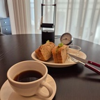 

#커피존완성템 ☕️✨️

저희집에는 정해진 커피존은 없지만 
어디에 앉아도 분위기 나도록 가꾸고 있어요🤎

#맞팔 #나의한잔기록 #일리 #일리커피머신 #일상 #일상기록 #디저트천국 

