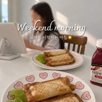 #오늘의우리집 #콘수프필름 

느리게 시작하는 주말 아침 🤍

좋아하는 음악 틀어놓고,
커피 한 잔 내리는 여유 ☕️

냉장고 속 자투리 채소에 계란 두 알,
노릇노릇 구워낸 간단한 토스트 🥪

딸래미는 주스랑,
엄마는 향긋한 커피랑.

별거 없는 아침이지만
이런 소소한 시간이 참 좋아요. 🌿

#주말일상 #집스타그램 
