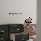 매일 정리해도 매일 어지러지는 아이들방
작은 장난감, 인형들이 많아서 정리하기가 더 어려웠는데
이 서랍장 하나로 고민 걱정 사라졌어요!

동글동글 귀여운데 수납력이 엄청나서
원하는건 뭐든 쏙쏙 다 들어간답니다👍🏻👍🏻

#바롤리 #아이방꾸미기 #아이방수납 #아이방서랍장 #서랍장추천 #수납공간 #인형정리 #장난감정리 #월넛 #우드인테리어 #저상형침대 #맞팔 #맞팔환영 #콘수프기록집 #현명한소비