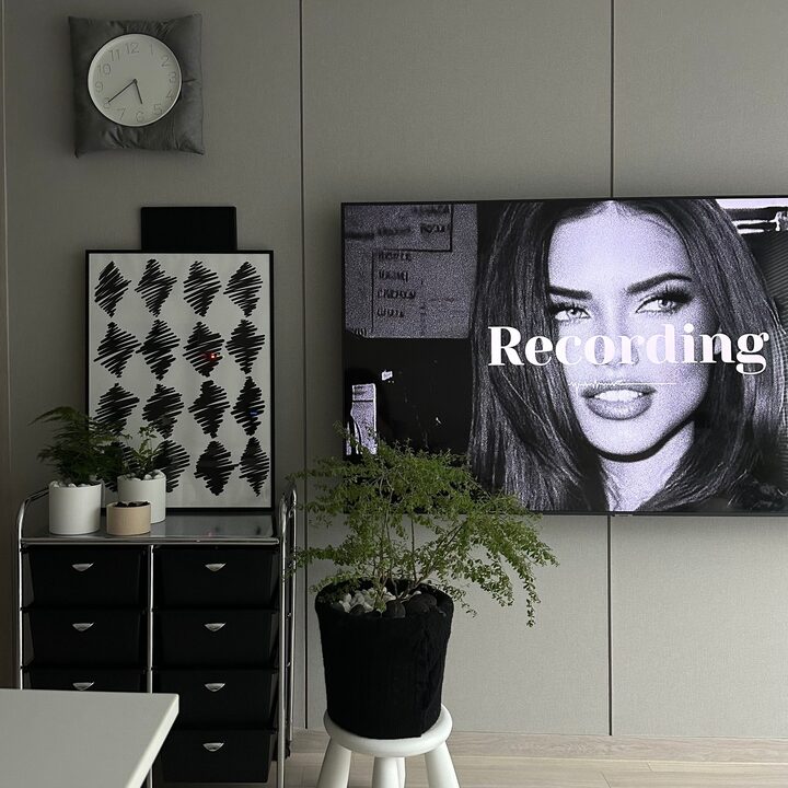 short form carousel card thumbnail