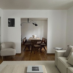 @Pinterest
#Phantomhands Armless Dining Chair
#SergeMouille
#화이트인테리어 #세르주무이 #팬텀핸즈 #피에르잔느레 