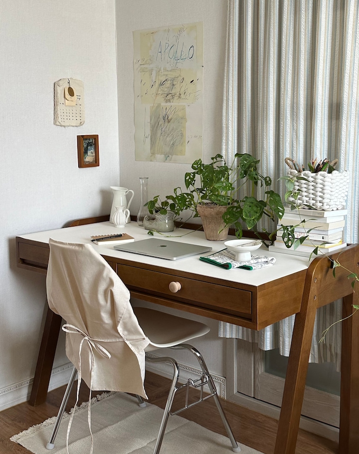 Hyeum Matte Pedestal Dessert Plate user photo