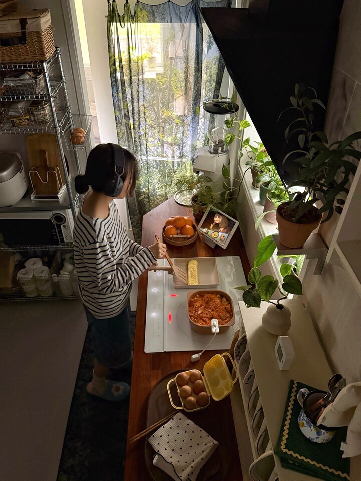 short form carousel card thumbnail