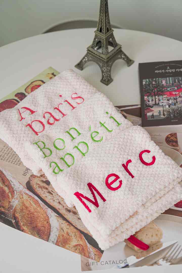 おにぎりをよくする我が家、
キッチンで過ごす時間が多いので、ハンドタオルは必須ですが:) #핸드타월 #핸드타올 #미니타월 #타월 #타올 #타올추천 #타월걸이  #레터링타월 #수건 #손수건 #미니수건 #수건추천 #예쁜수건 #주방템 #살림템 


