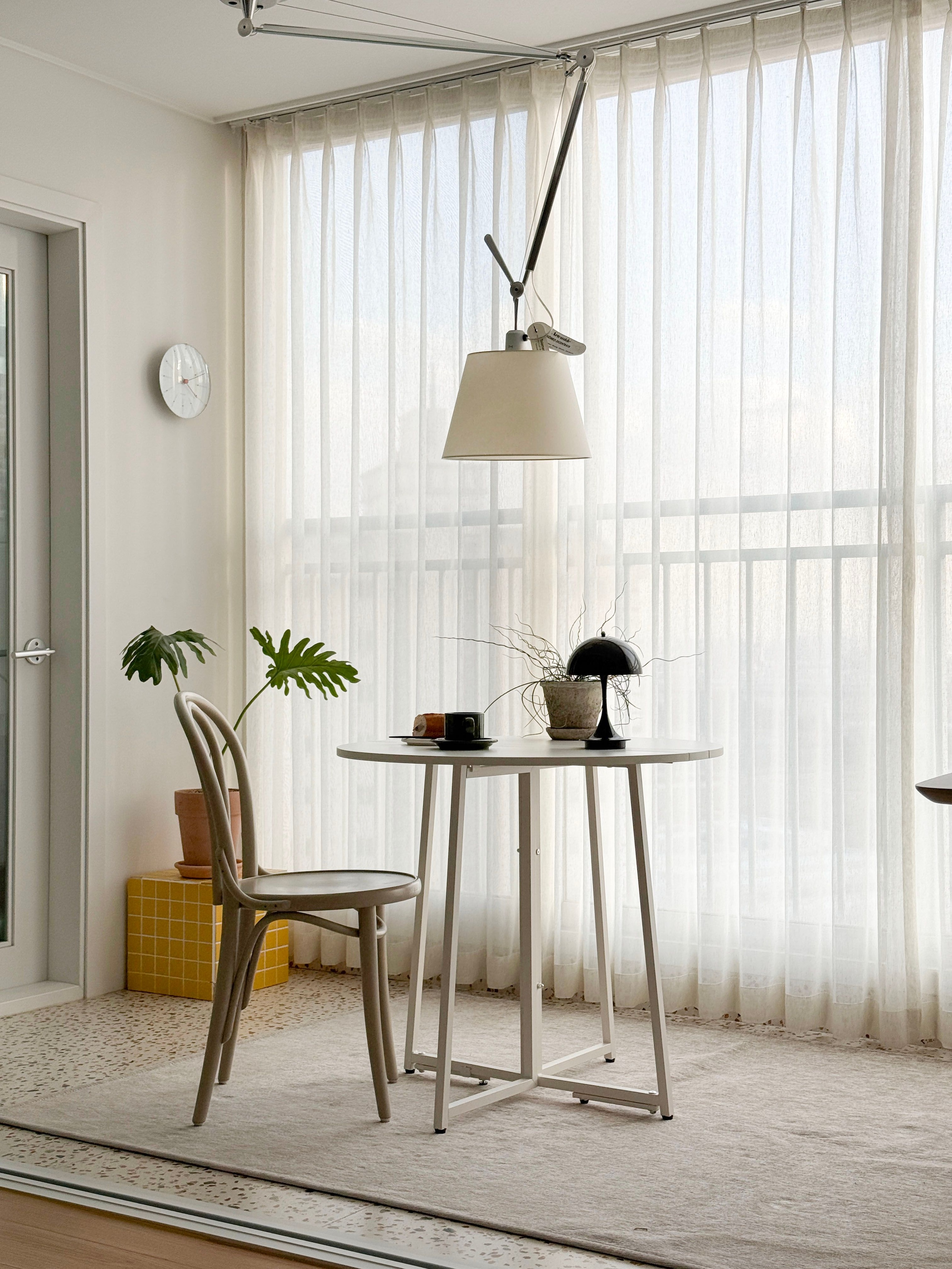 Moonly Folding Round Table user photo