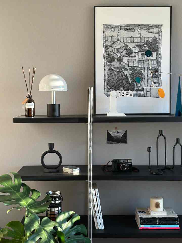 Interior modern dan bersih, saat Anda membutuhkan sesuatu yang baru
Kamu bisa menciptakan suasana baru hanya dengan mengganti satu poster🎨

Nikmati perasaan baru dengan perubahan kecil✨