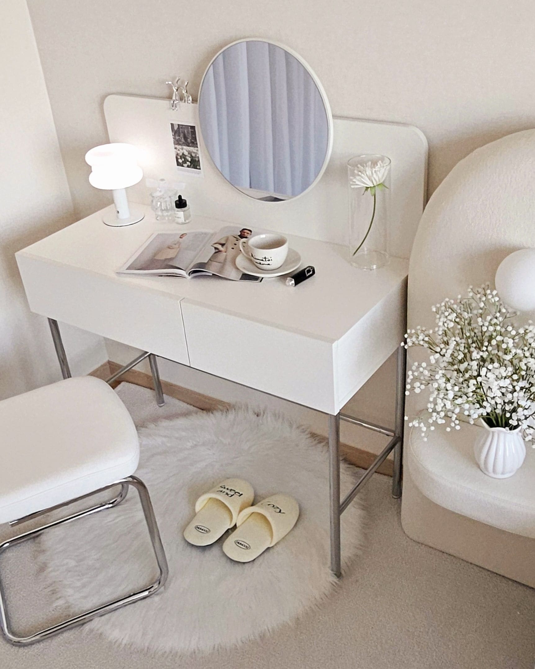 Short Pleated White Vase user photo
