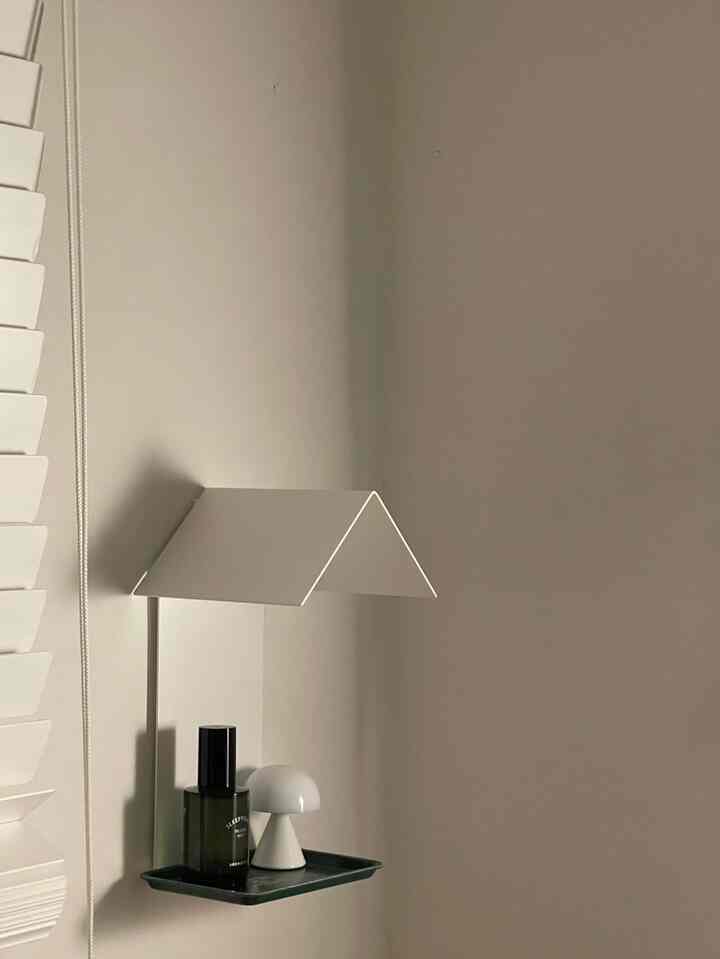 #메이트하우스 #메이트1기자기소개  #집들이

こんにちは、joozipgaの主家です！

良い機会でメイトハウス1基で一緒になりました。
1期だけにもっと意味が大きく、今後の活動が期待されます🖤

「主家家」という名前は私の名前の文字と「収集家」を合わせて作りました。服、家具、小物など好みを込めたものを一つずつ集めて自分だけの空間を満たしていく過程がとても楽しくてこんなに作りました！

特にデザイン家具や小物が好きですが、
簡単に近づくことができない価格の壁にぶつかる..🥲
ゆっくりと着実に、長く一緒にできることを集めています。

今まで私のスペースを少しずつ見せたら
今年はより深い記録を残し、 
「家たち」のコンテンツも発行してみることが目標です！

好みを分けて、さまざまなインスピレーションを送受信するこの空間で
良いエネルギーを分けて楽しく活動してみてください！ 

Instagramの@joozipgaでも会いましょう。 🏠✨


