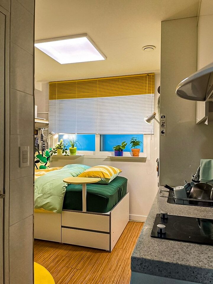 short form carousel card thumbnail