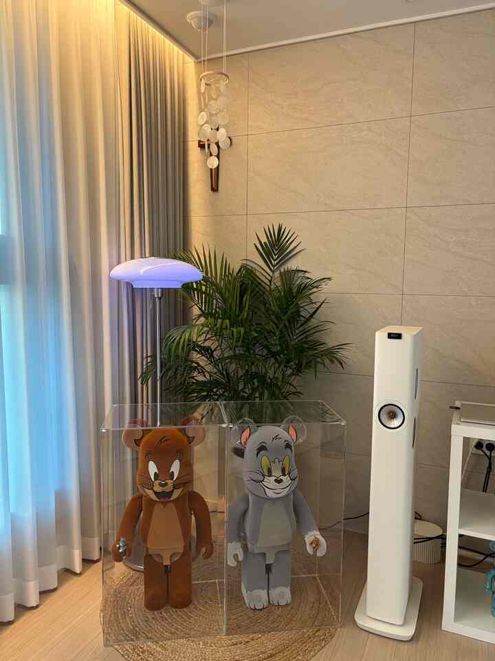  #라탄러그 #아레카야자 #KEF #자개모빌 