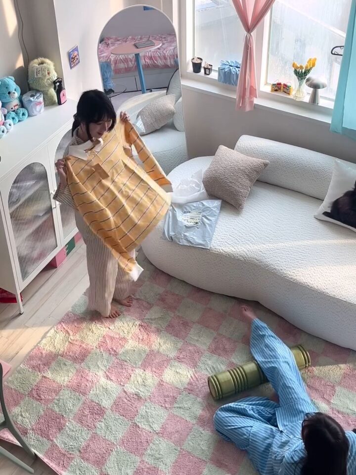 short form carousel card thumbnail