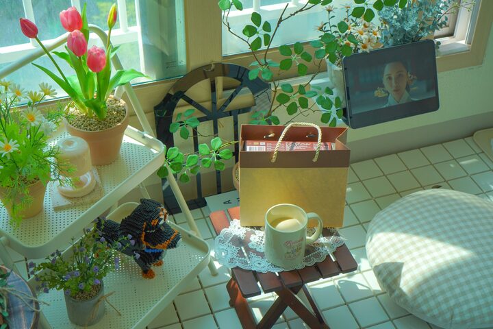 short form carousel card thumbnail