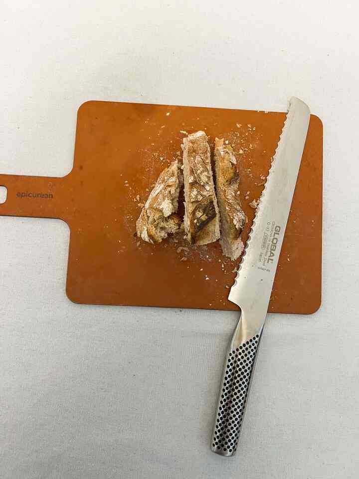 ＃オーホームレストラン＃コンスープ記録 

今日は刀（？）ちゃんと見た日🔪

GLOBAL刀を一度書いた後、他の刀を使えません。
トマトを切ってカリカリしたパンを切るこの感性💕
まな板各自の役割分担きちんと。
チャバトリーvsエピキュリオン、あなたの選択は？

私の好きな調理器具で完成した今日の＃ダイエット食事 

#キッチンテムおすすめ #トマおすすめ #ナイフレストラン #グローバルナイフ #ホームカフェ #ホームクック #感性キッチン #epicurean #globalknife 